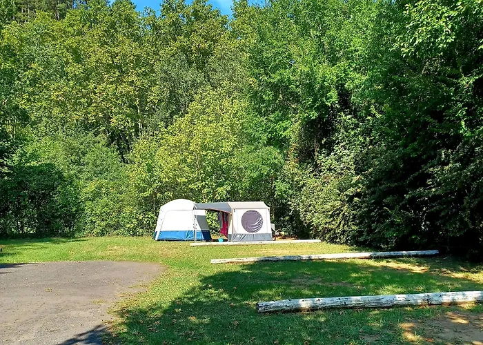 La Bernede Camping